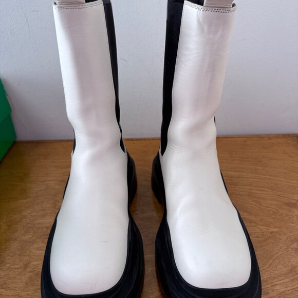 Bottega Veneta Tire Chelsea Boot Sea Salt Military Calf Leather Size 40.5 - Picture 3 of 11